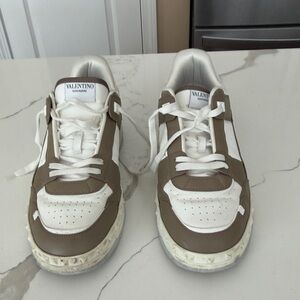 Valentino Garavani Cream and Brown/Green Casual Sneakers Size 10